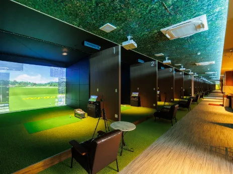 (未経験可)室内ゴルフ練習場スタッフ【受付および事務業務など】の画像