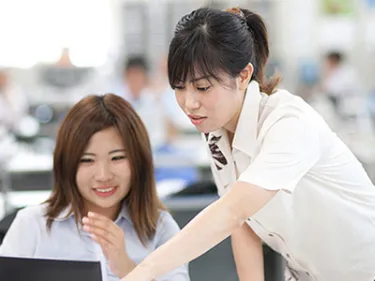 事務スタッフ【営業スタッフのサポートやデータ入力作業など】の画像