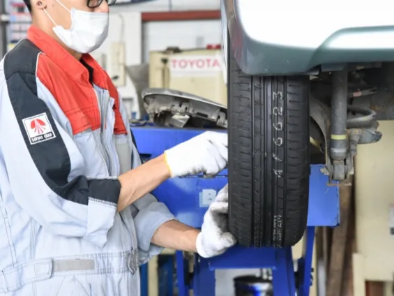 自動車整備士【車両整備やカーナビ等の取り付けなど】の画像