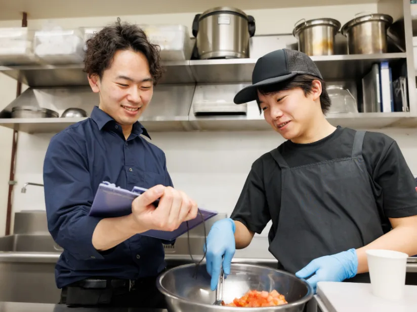 （未経験可）キッチンスタッフ【簡単な盛り付けや仕込みなど】の画像