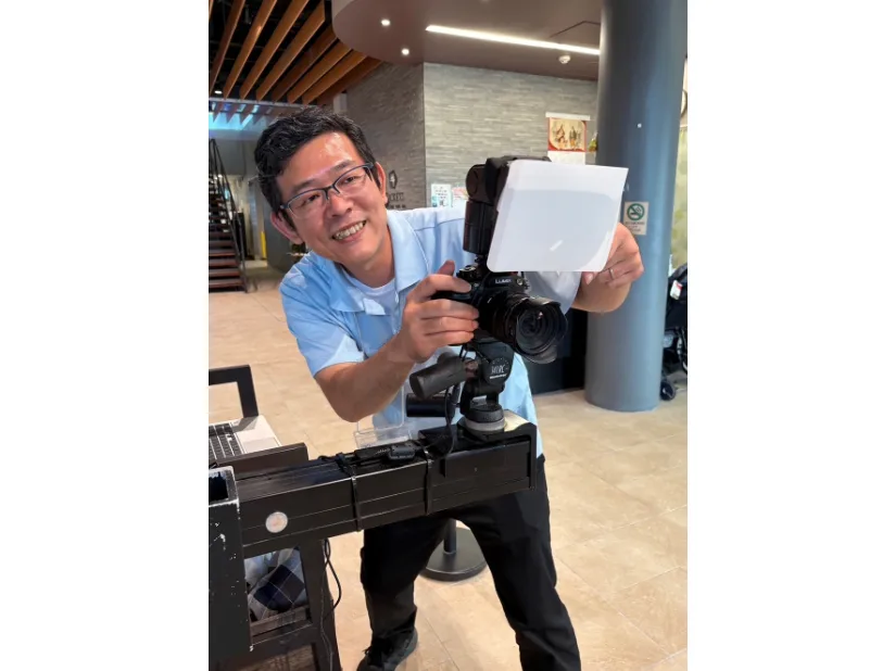 フォトスタッフ【来館されるお客様の記念写真撮影や販売業務】の画像